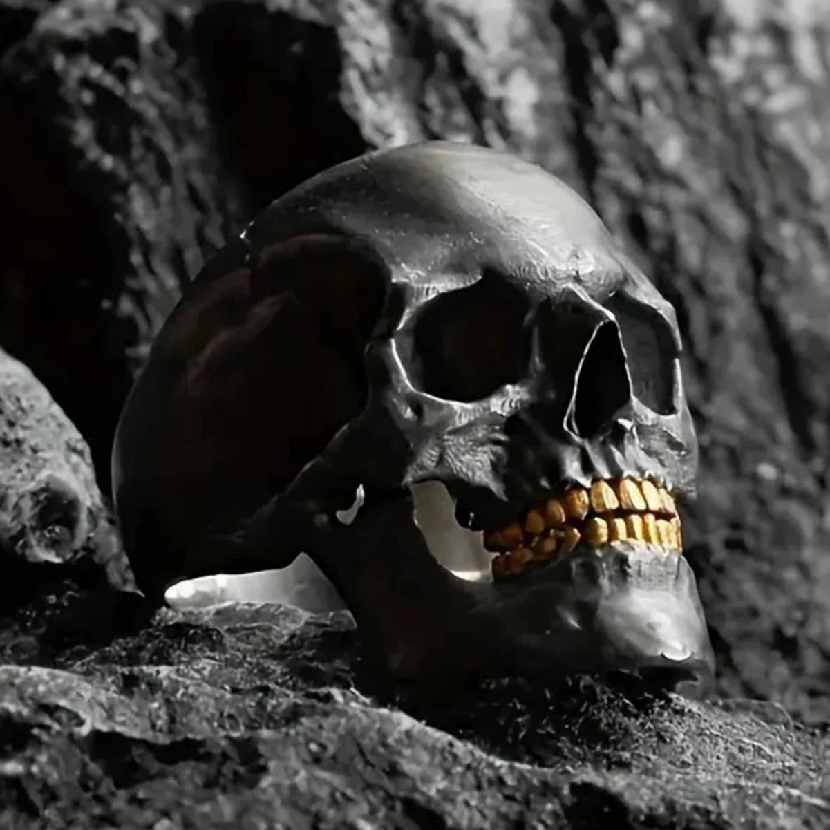 Wholesale Distressed skull ring retro punk style skull ring