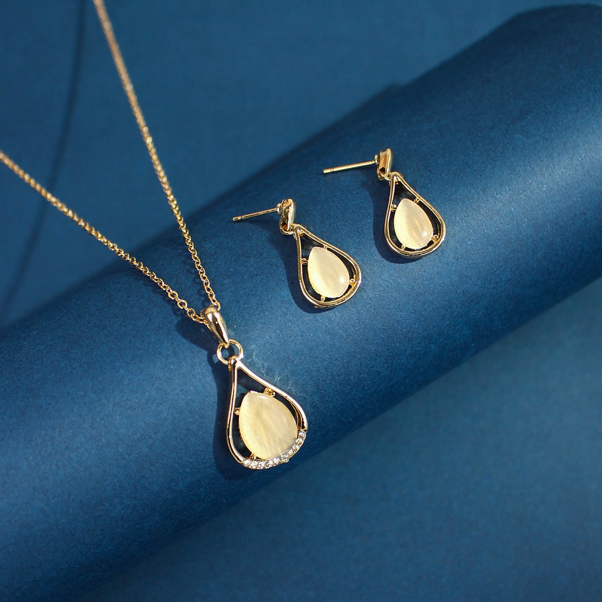 Wholesale Drop Set Alloy Earrings