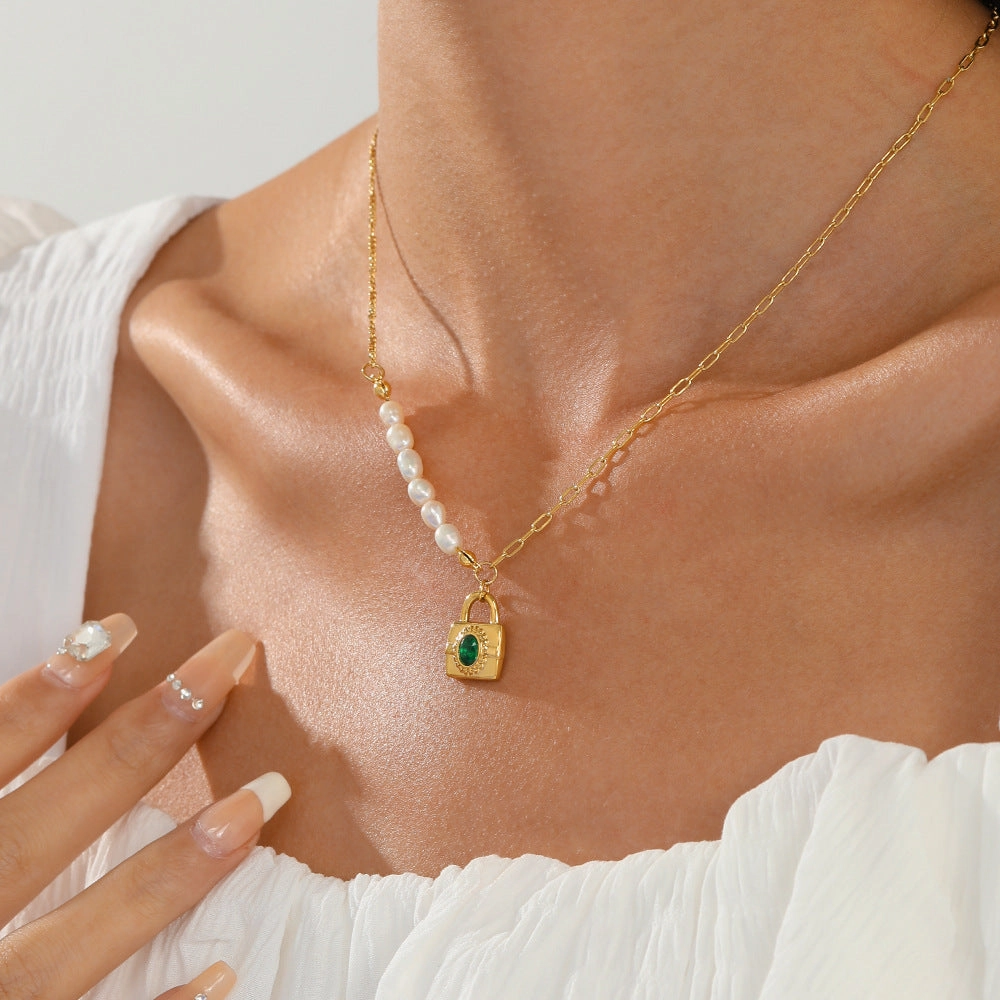 Wholesale Emerald Green Geometric Stainless Steel Pearl Necklace