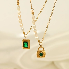 Wholesale Emerald Green Geometric Stainless Steel Pearl Necklace