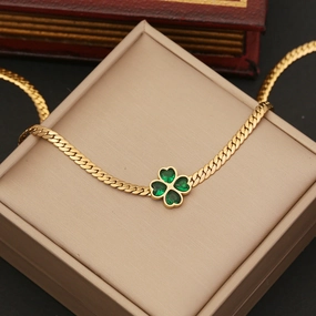 Wholesale Emerald Love Heart Clavicle Stainless Steel Pendant Necklaces