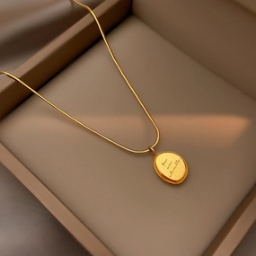 Wholesale English Letter Oval Brand Titanium Steel Non-fading Necklace Clavicle Chain