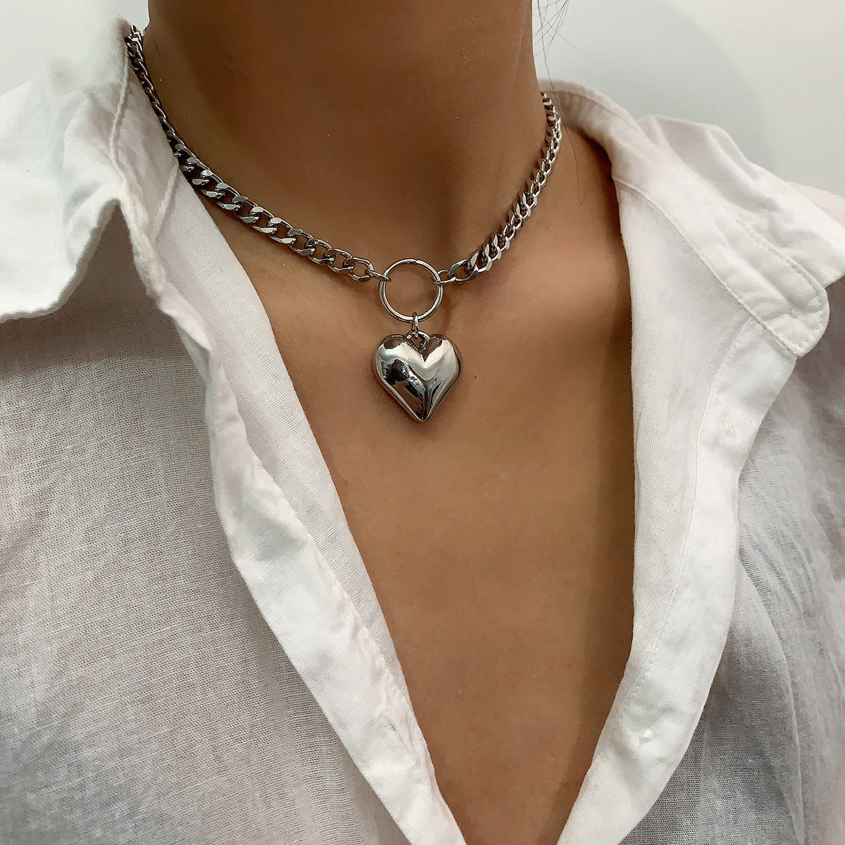 Wholesale Exaggerated Geometric Heart-shaped Metal Necklaces