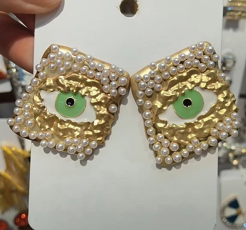 Wholesale Exaggerated Personality Devil Eyes Creative Asymmetric Eye Earrings