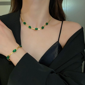 Wholesale Fashion Charm Emerald Titanium Steel Necklace