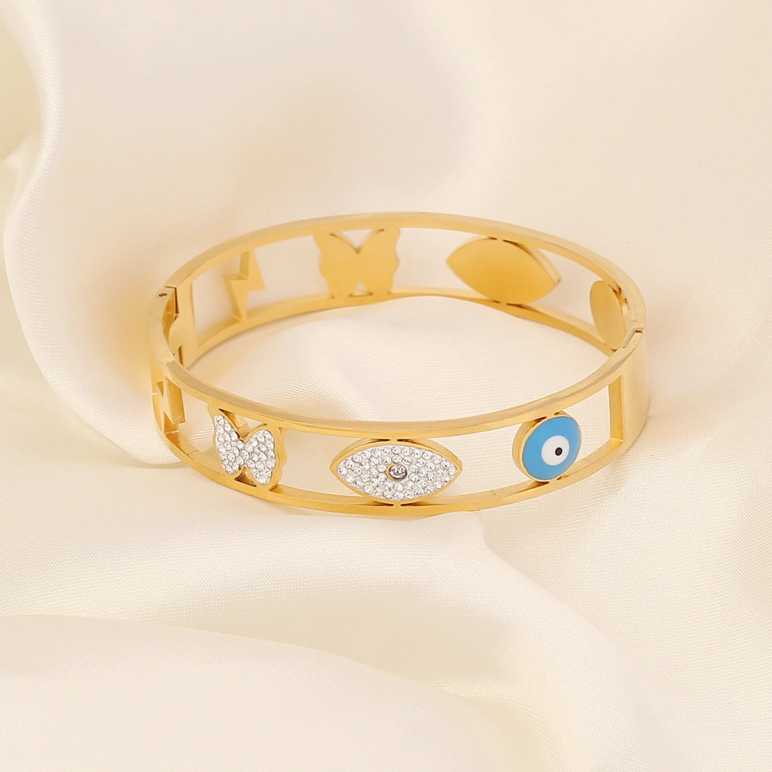Wholesale Fashion Eye Temperament with Zirconium Inlaid Stainless Steel Bracelet