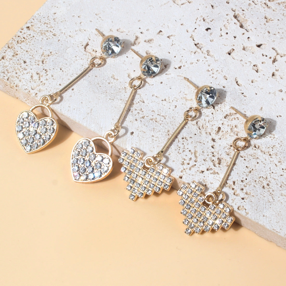 Wholesale Fashion Heart Alloy Earrings