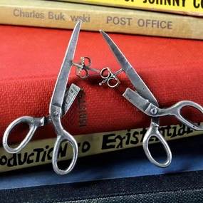 Wholesale Fashion Retro Scissor Earrings