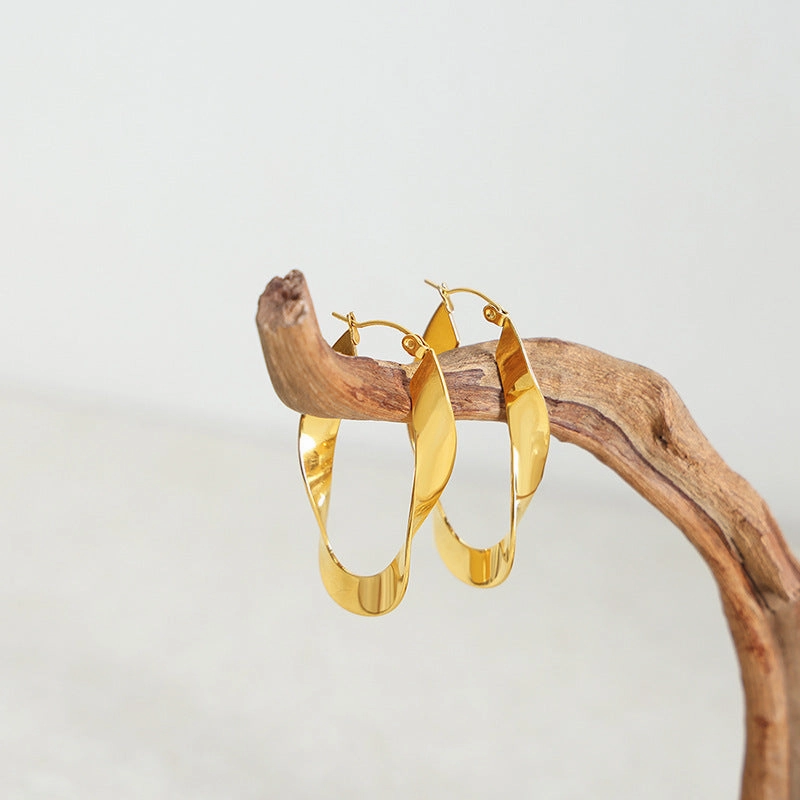 Wholesale Fashion U-shaped Glossy Gold Plated Earrings