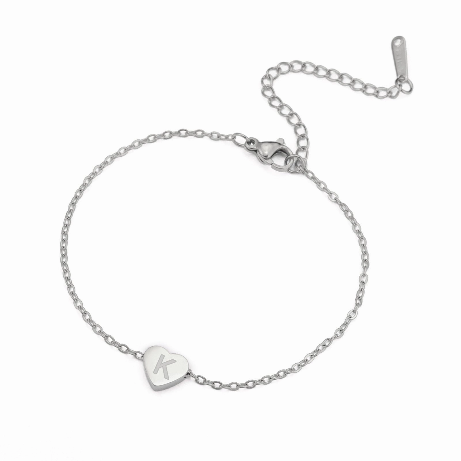 Wholesale Fashionable 26 English letters with heart-shaped stainless steel bracelet