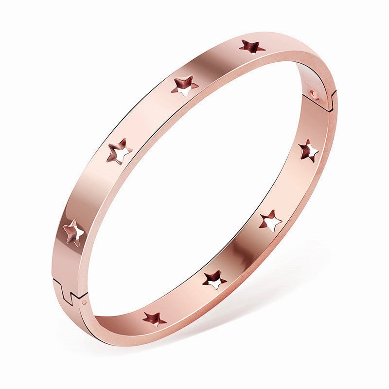 Wholesale Five-pointed Star Hollow Titanium Bracelet Titanium Steel