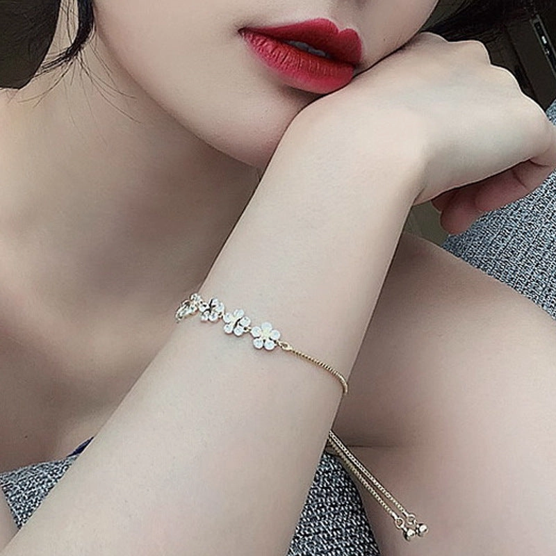 Wholesale Five Small Flowers Pentagram Drawable Adjustable Bracelet