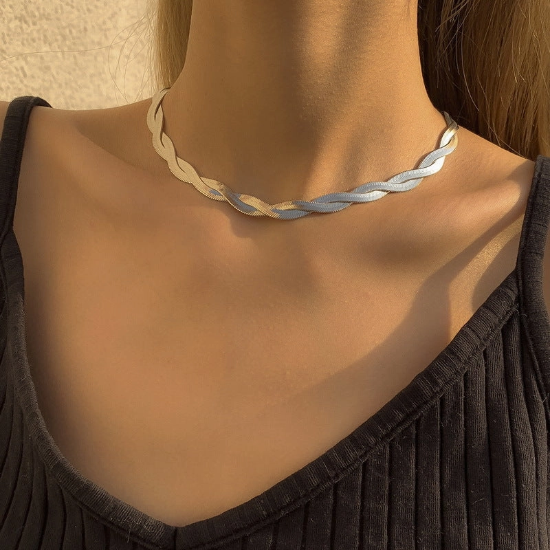 Wholesale Flat Snake Collarbone Female Hip-hop Alloy Necklace