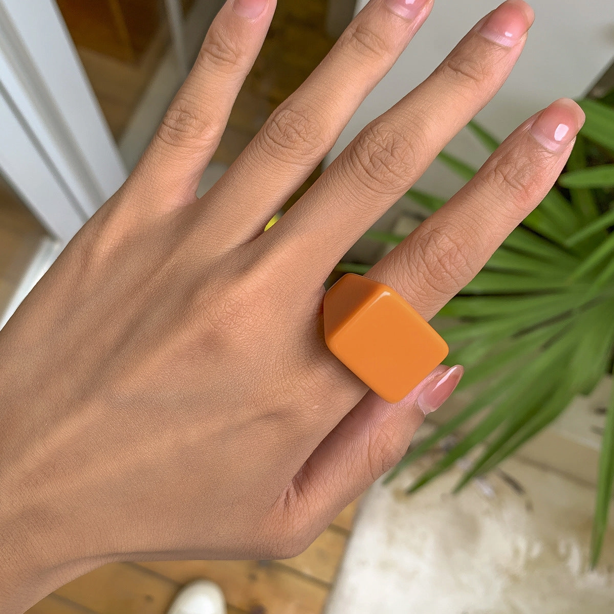 Wholesale Flow Colored Candy Colored Acrylic Geometric Rings