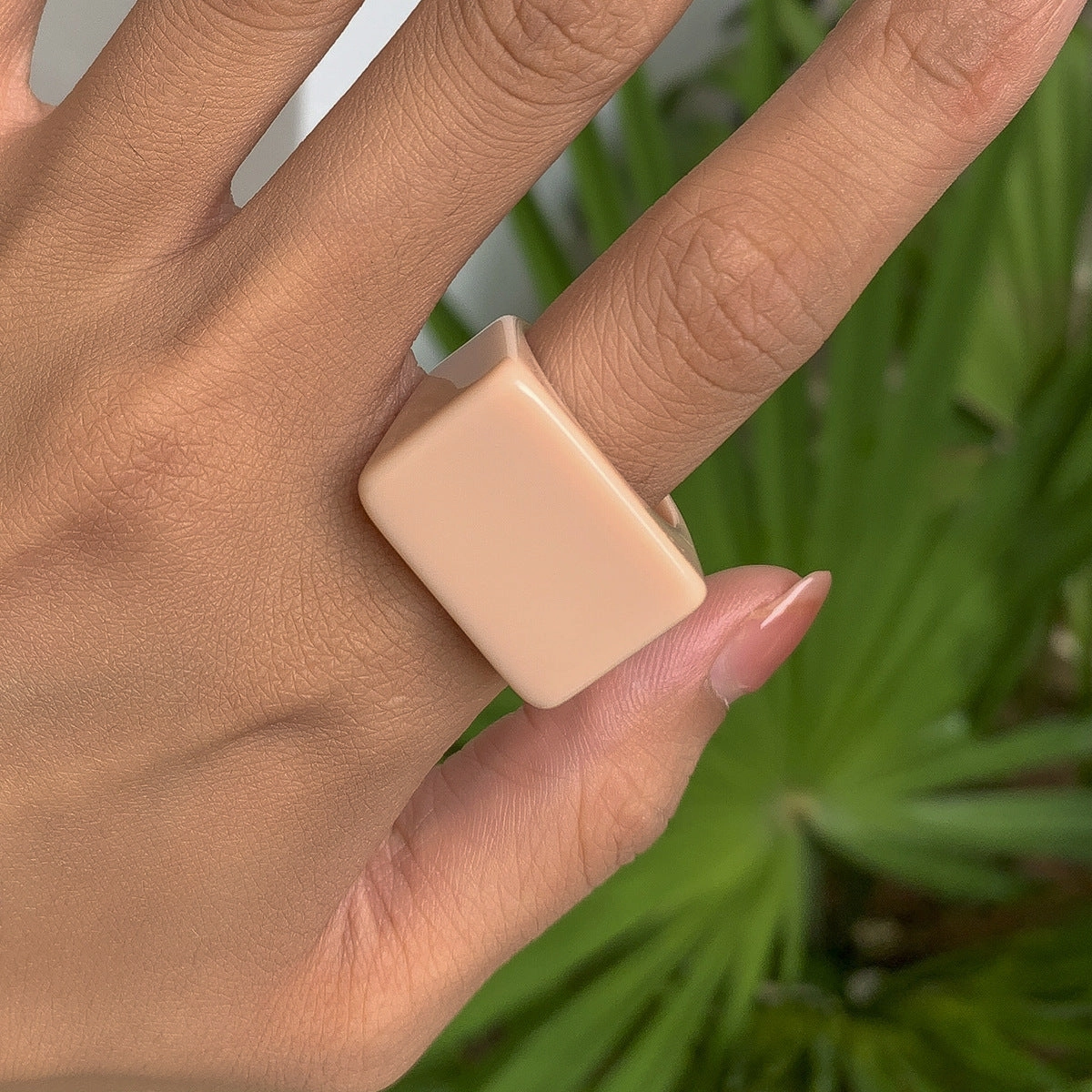 Wholesale Flow Colored Candy Colored Acrylic Geometric Rings