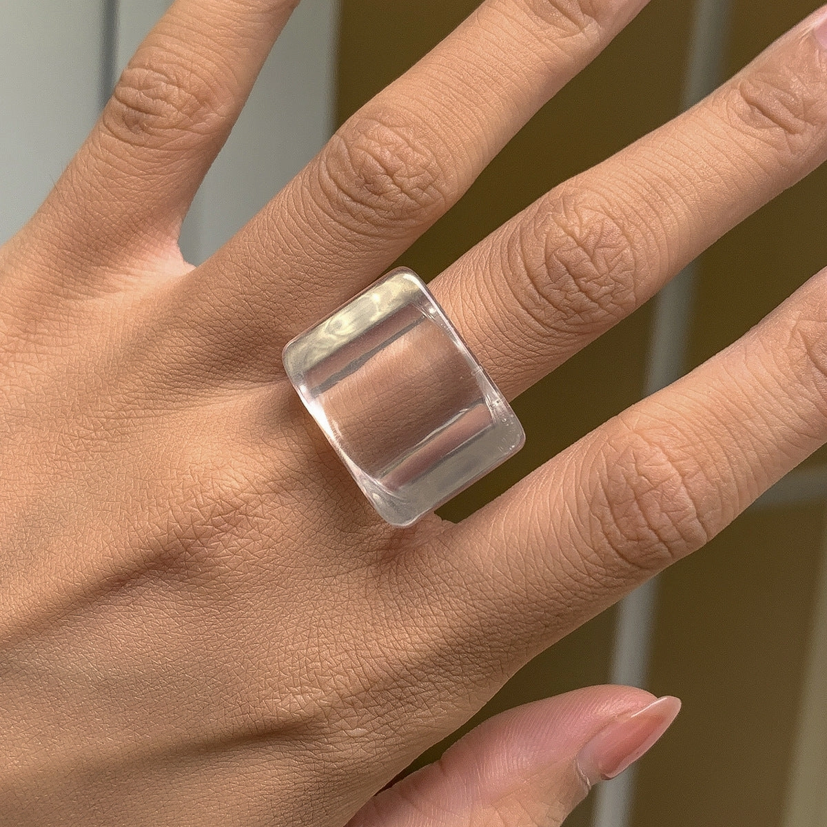 Wholesale Flow Colored Candy Colored Acrylic Geometric Rings