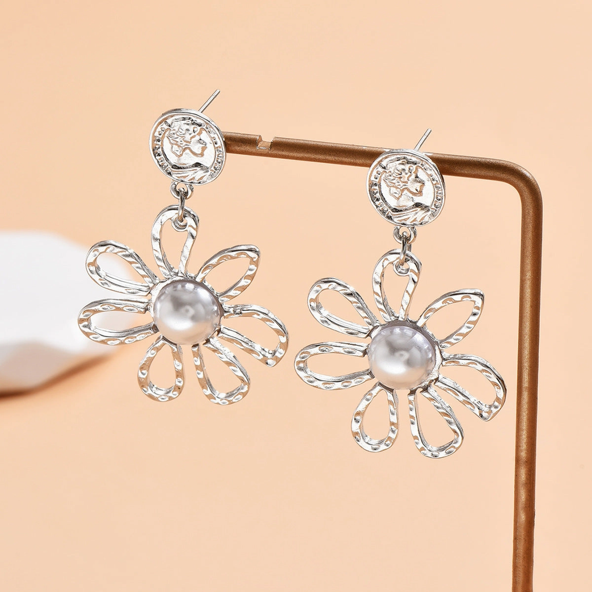 Wholesale Flowers Imitation Pearl Petals Metal Earrings