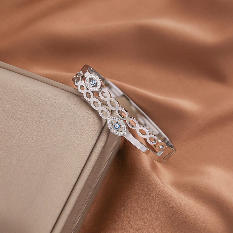 Wholesale Four Leaf Clover Love Gold Plated Titanium Steel Bracelet