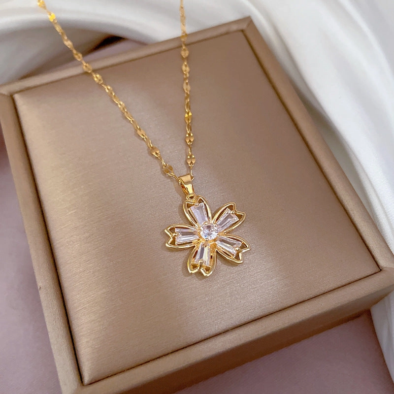 Wholesale Four Leaf Flower Titanium Steel Necklaces