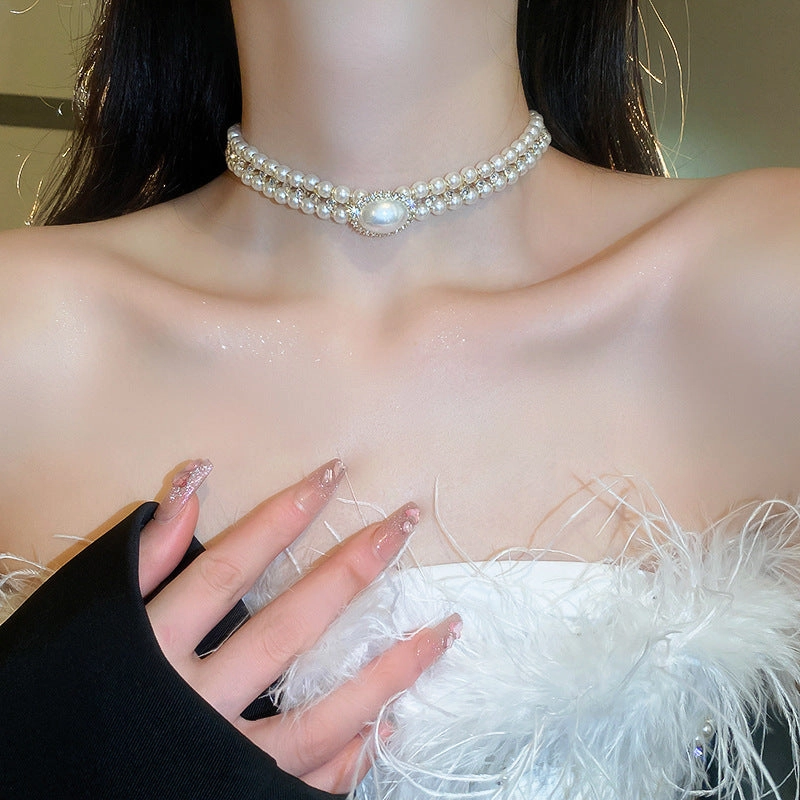 Wholesale French Vintage Pearl Flower Love Necklace Clavicle Chain