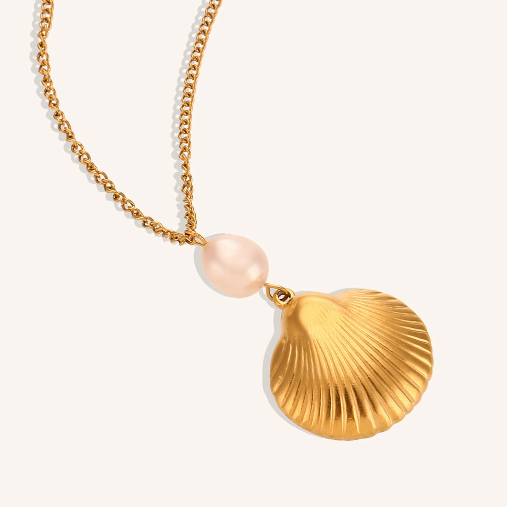 Wholesale Freshwater Pearl Shell Pendant Stainless Steel 18K Gold Plated Necklaces