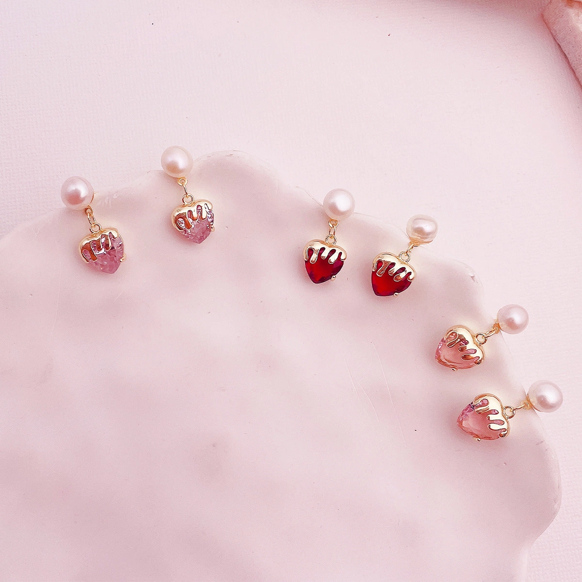 Wholesale Freshwater Pearl Zircon Heart Earrings