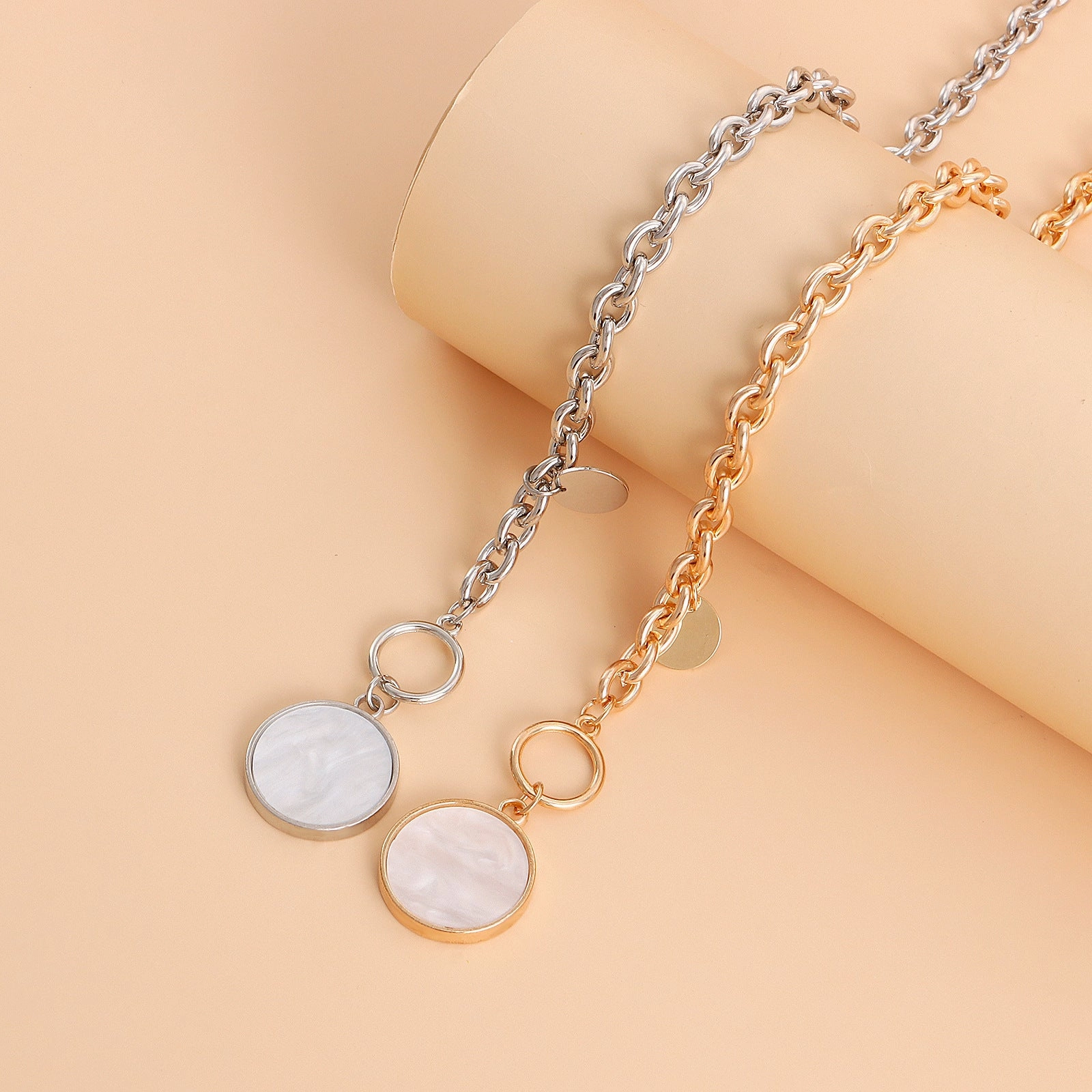 Wholesale Fritillaria Alloy Necklaces