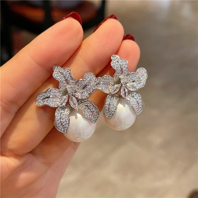 Wholesale Full Diamond Lily Pearl Earrings