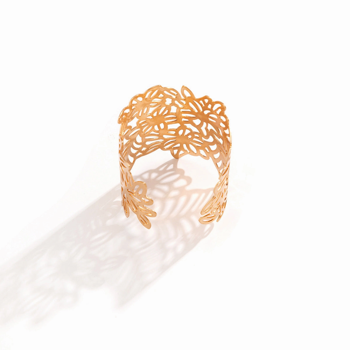 Wholesale Geometric Metal Hollow Flower Leaf Opening Bracelet