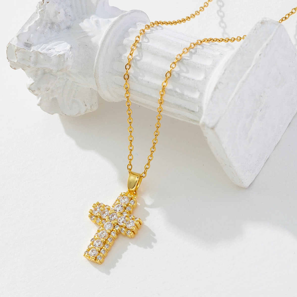 Wholesale Gilded Cross Geometry Zircon Vintage Pearl Necklace