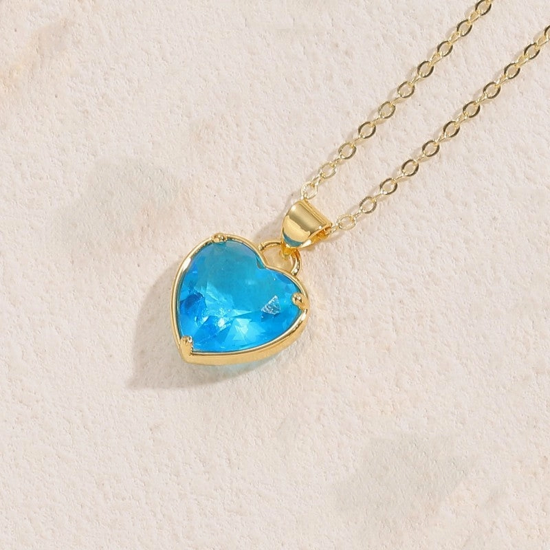 Wholesale Glass Love Classic Pendant Copper Necklace
