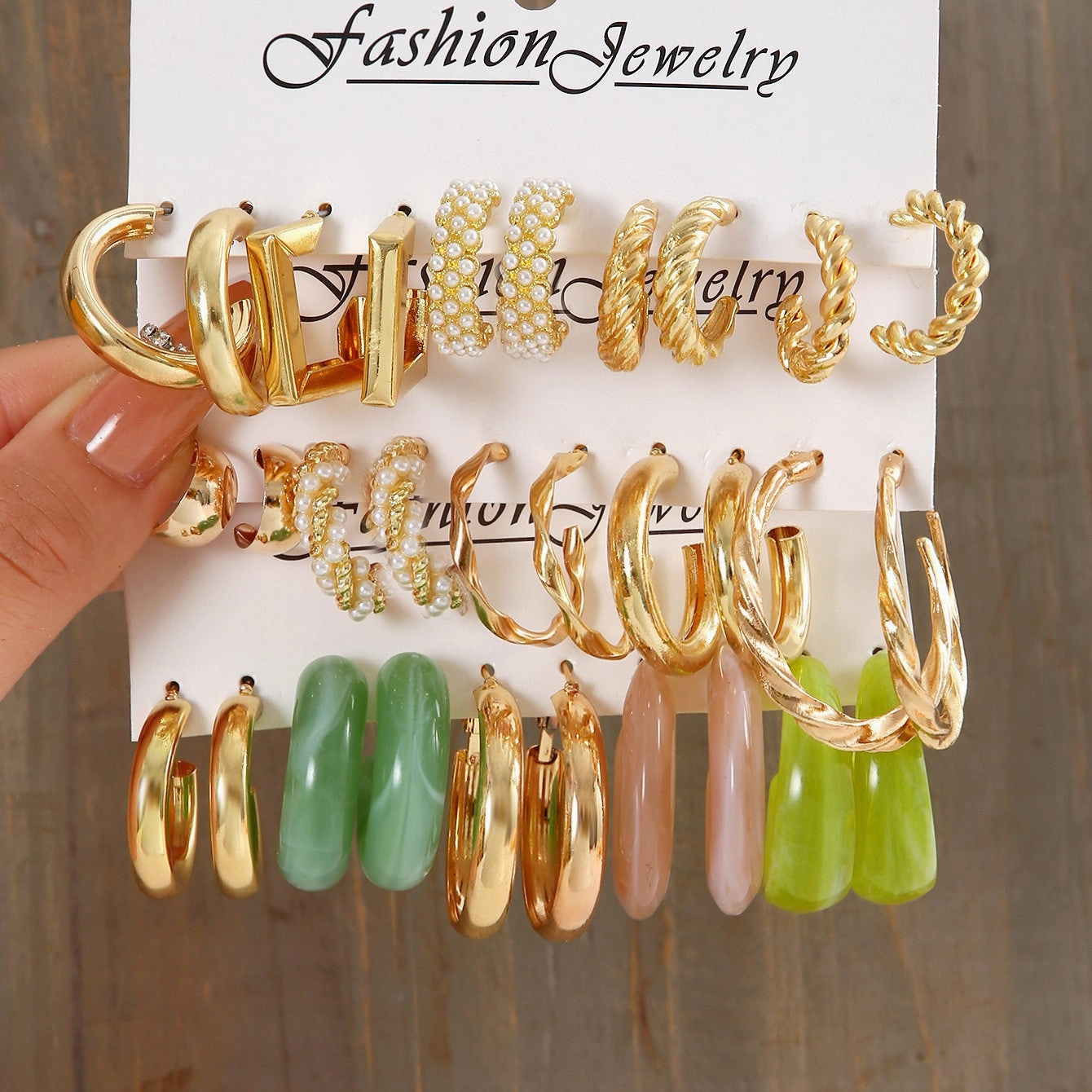 Wholesale Gold C-shaped Chain Earrings Set