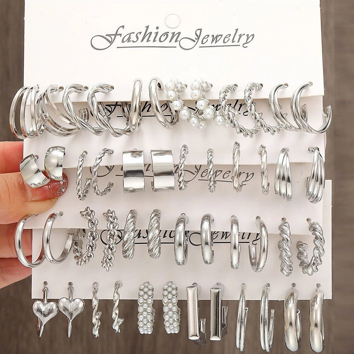 Wholesale Gold C-shaped Chain Earrings Set