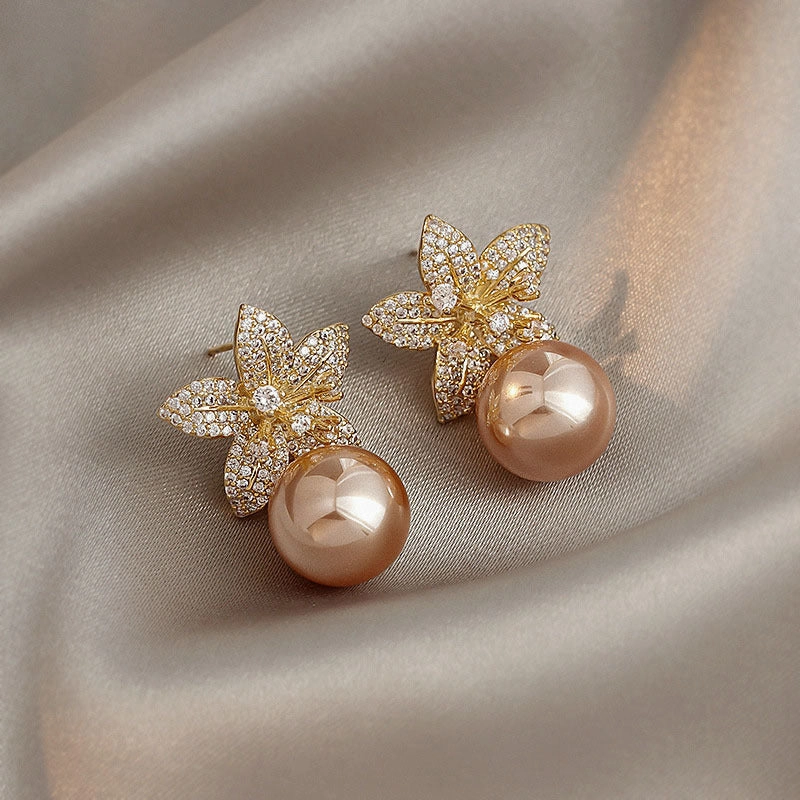 Wholesale Gold Flower Alloy Earrings