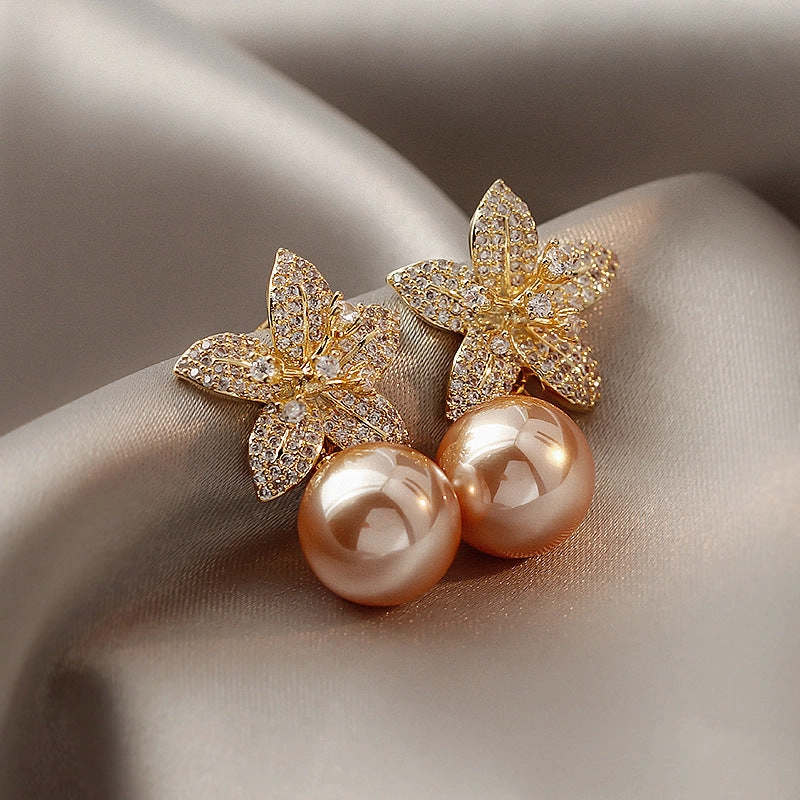 Wholesale Gold Flower Alloy Earrings