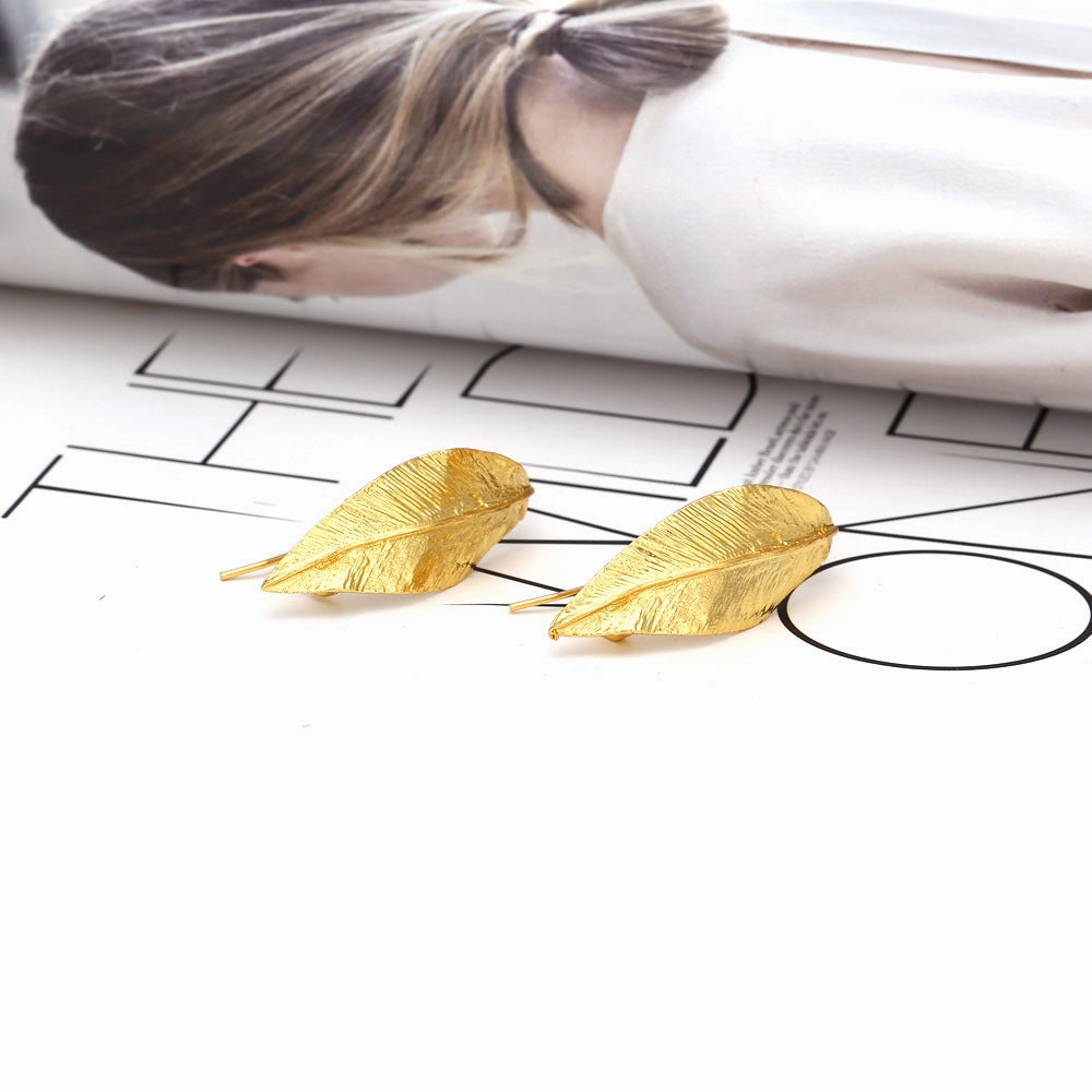 Wholesale Gold Leaf Vintage Earrings Alloy