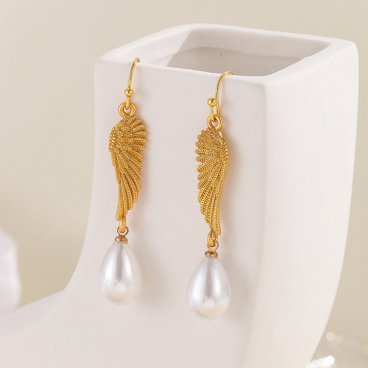 Wholesale Gold Wing Alloy Earrings