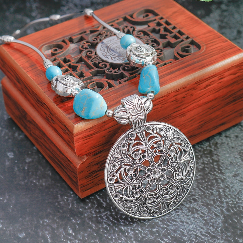 Wholesale Goth Theme Retro Ethnic Style Hidden Silver Creative Design Hollow Carved Turquoise Necklace