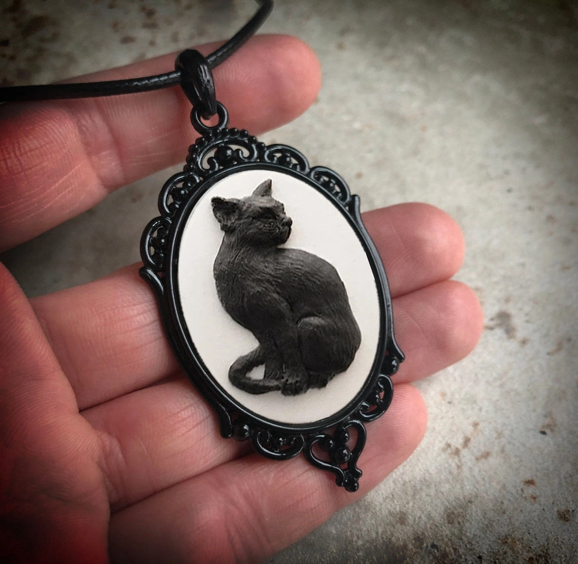 Wholesale Gothic Black Cat Pendant Metal Necklace