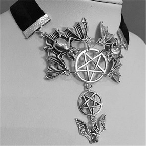 Wholesale Gothic Flying Bat Inverted Pentagram Black Velvet Short Alloy Necklace