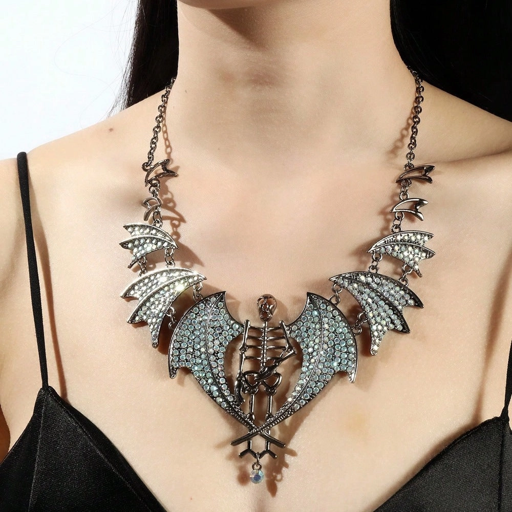 Wholesale Gothic Halloween Exaggerated Full Diamond Skull Bat Alloy Necklace