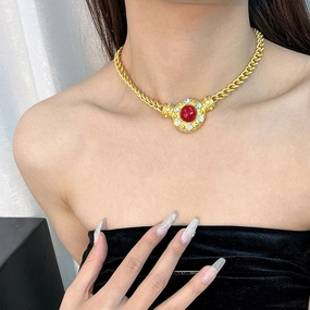 Wholesale Gut Alloy Diamond Medieval Style Retro Ladies Clavicle Chain Necklace