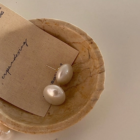 Wholesale Half Round Pearl Alloy Earrings