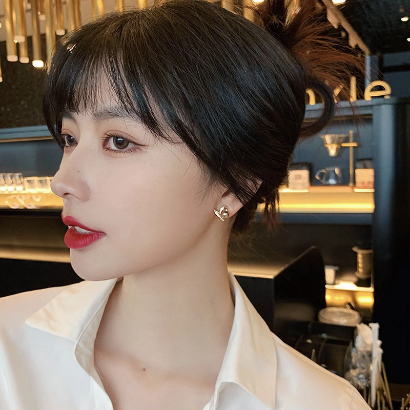 Wholesale Heart Shape Pearl Alloy Earrings