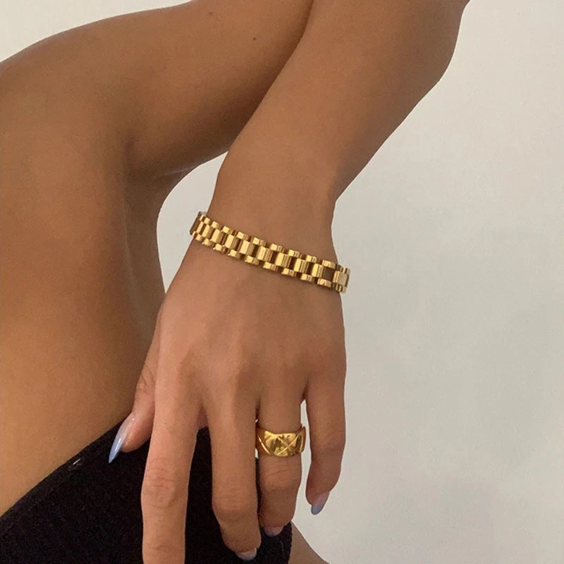 Wholesale Hip-hop Titanium Steel Golden Bracelets