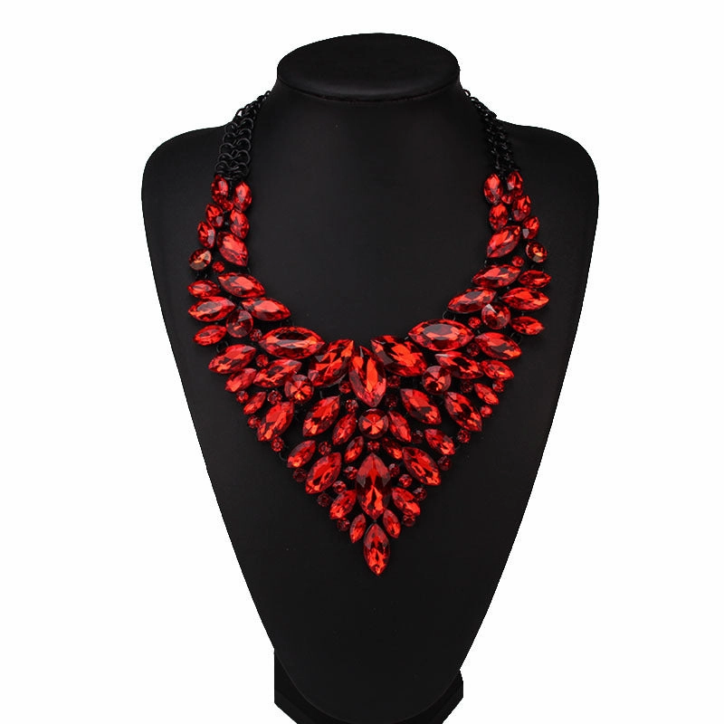 Wholesale Hollow Multi-color Alloy Diamond Necklace