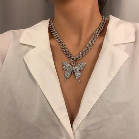 Wholesale Hollow Single Layer Butterfly Alloy Necklace
