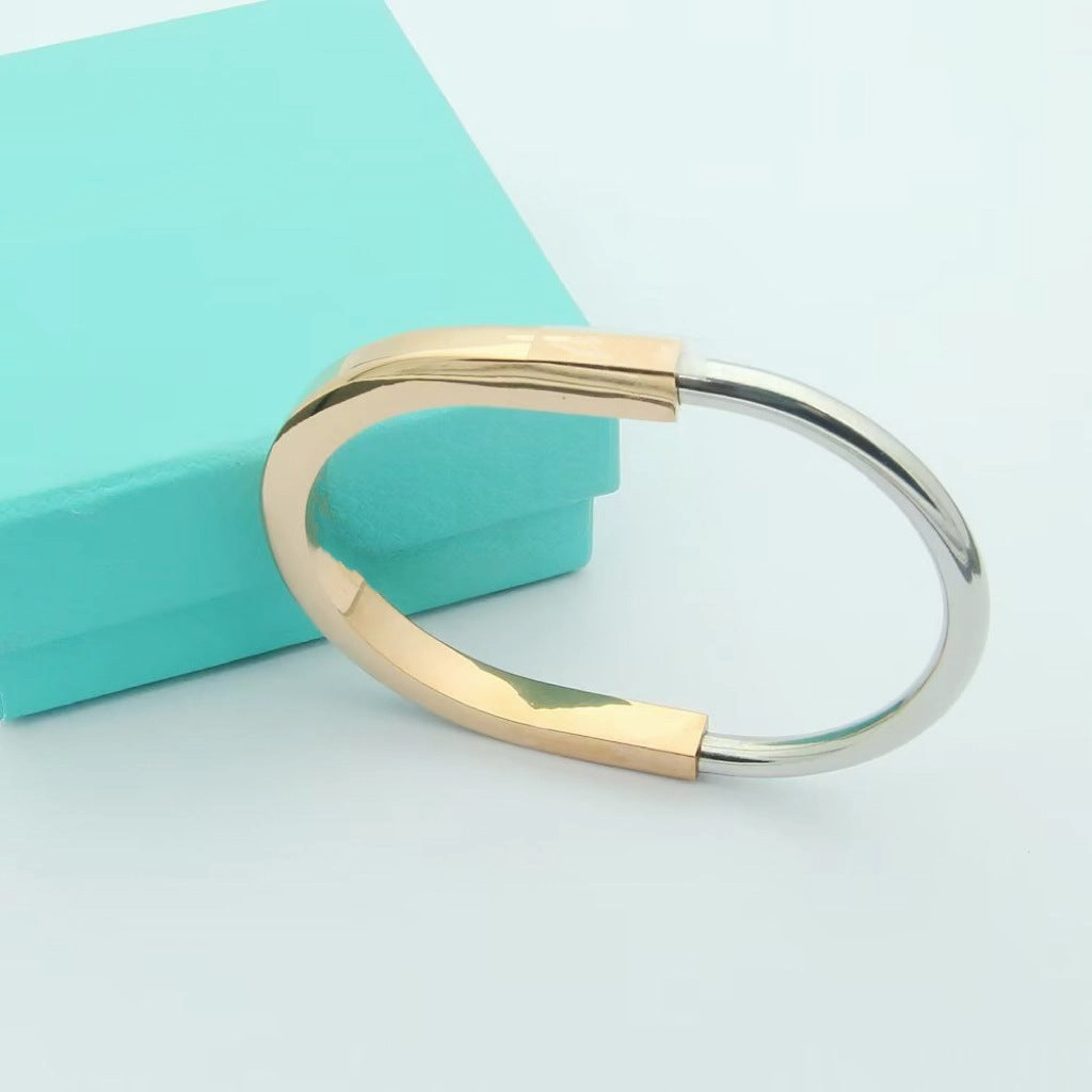 Wholesale Horseshoe Shaped Open Stainless Steel Bracelets