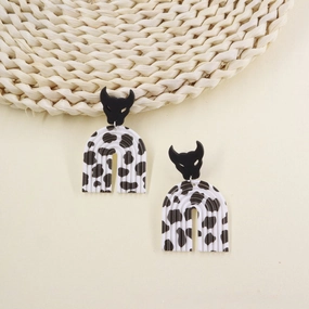 Wholesale Imitation Soft Clay Cow Pattern Printed Cow Head Acrylic Earrings