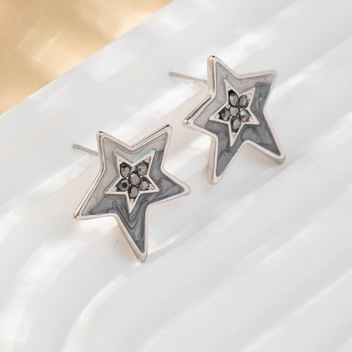 Wholesale Inlaid Diamond Star Alloy Earrings